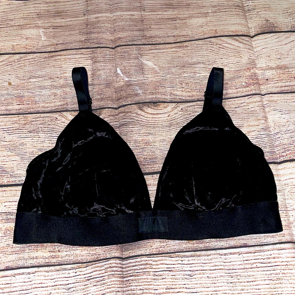 VS PINK Velvet Bralette